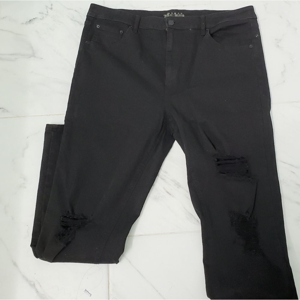 Wild Fable high waisted distressed jeans